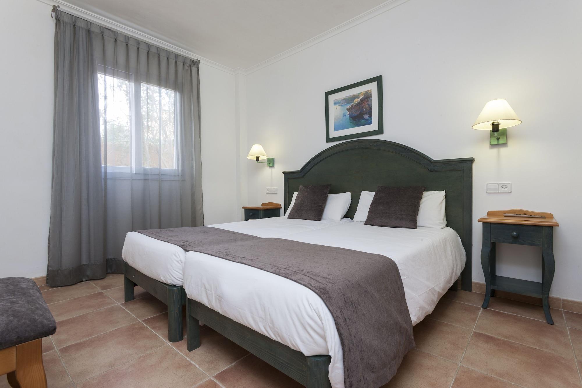 Insotel Cala Mandia Resort Eksteriør billede