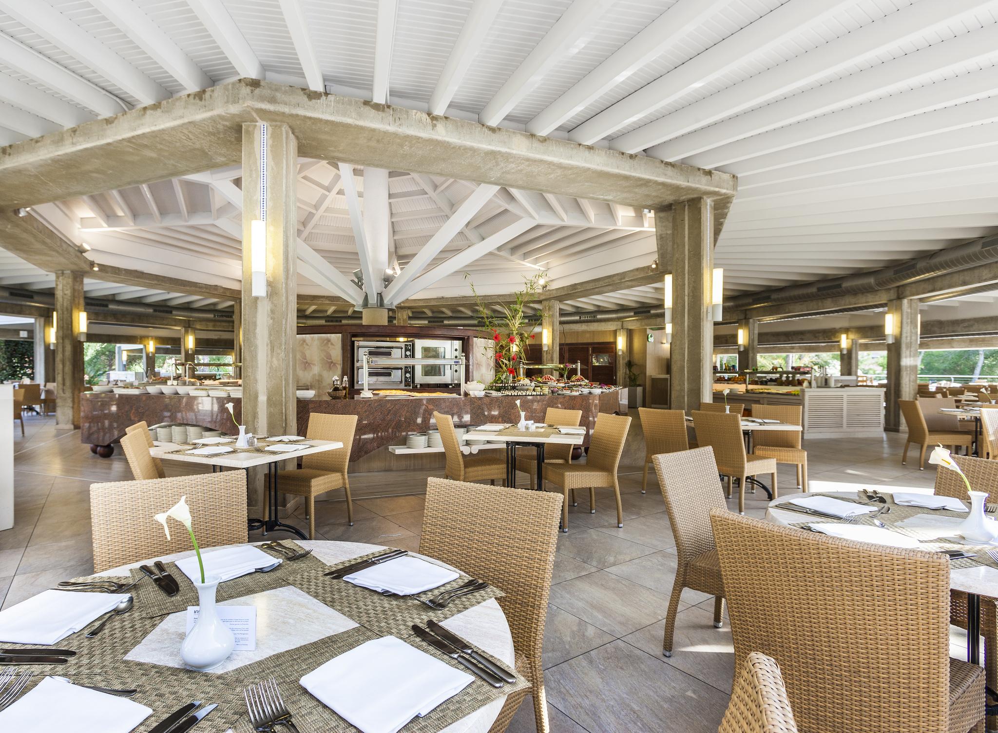 Insotel Cala Mandia Resort Eksteriør billede