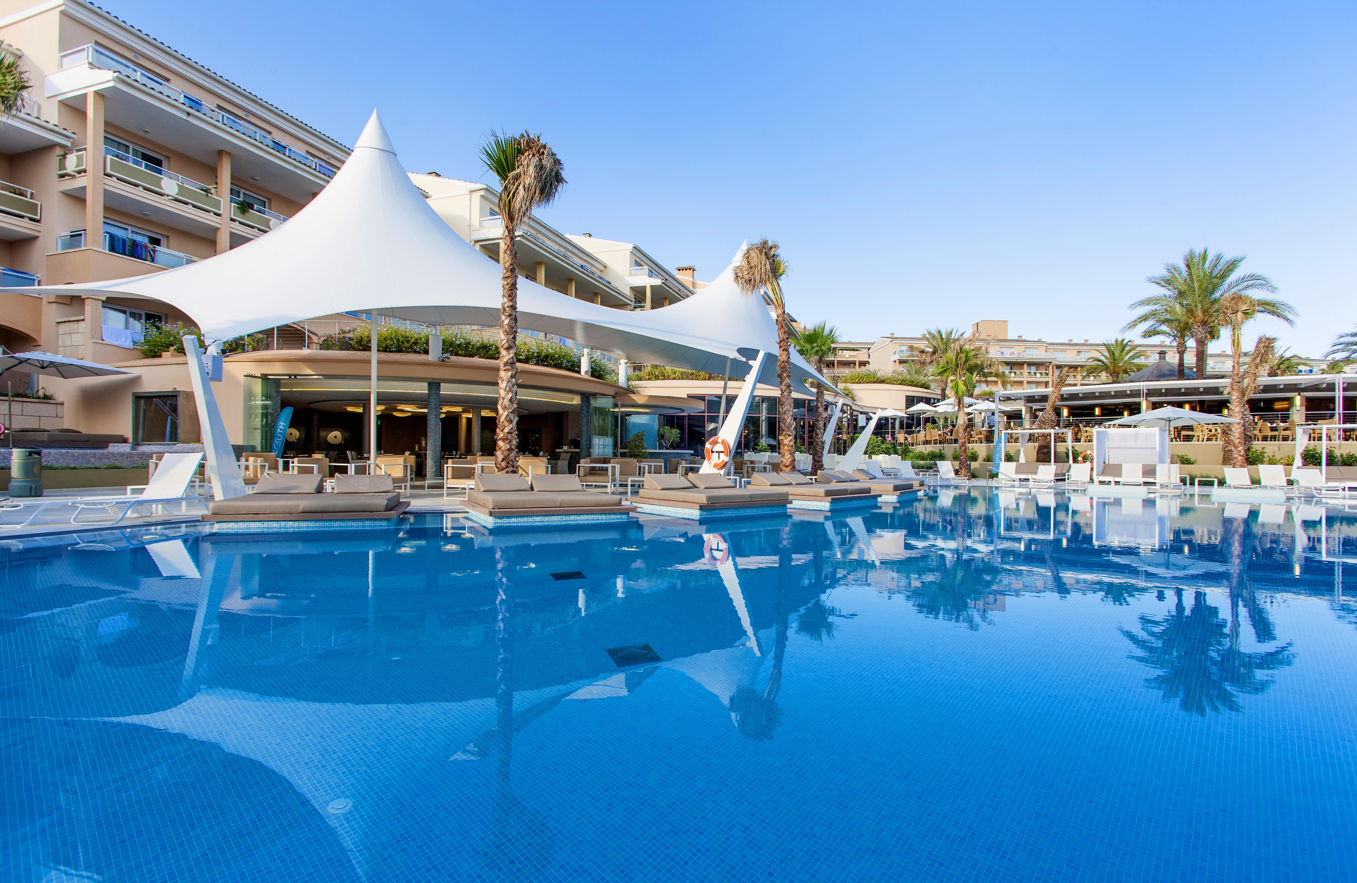 Insotel Cala Mandia Resort Eksteriør billede